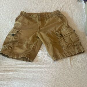 Old navy cargo shorts, size (29)